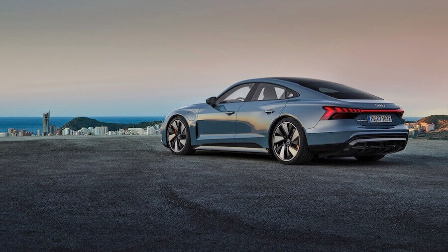 Audi e-tron GT quattro-3