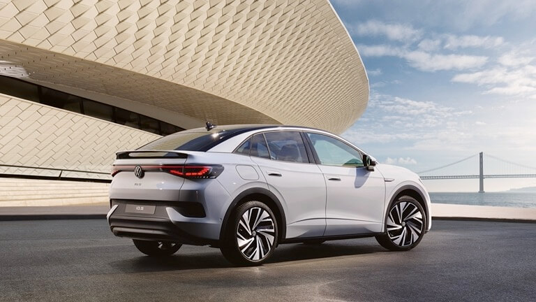 Volkswagen ID.5 Pro Back