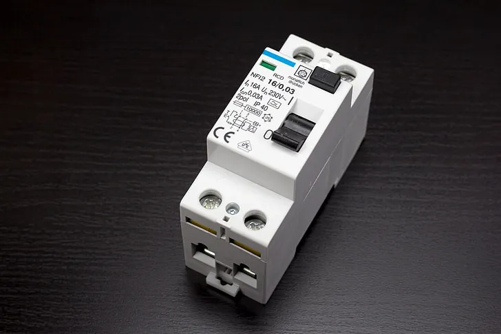 circuit-breakers